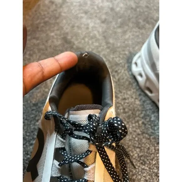 ON Running Cloudmonster womens 9 Running Shoes White Athletic Shoes Cloud - Picture 4 of 5